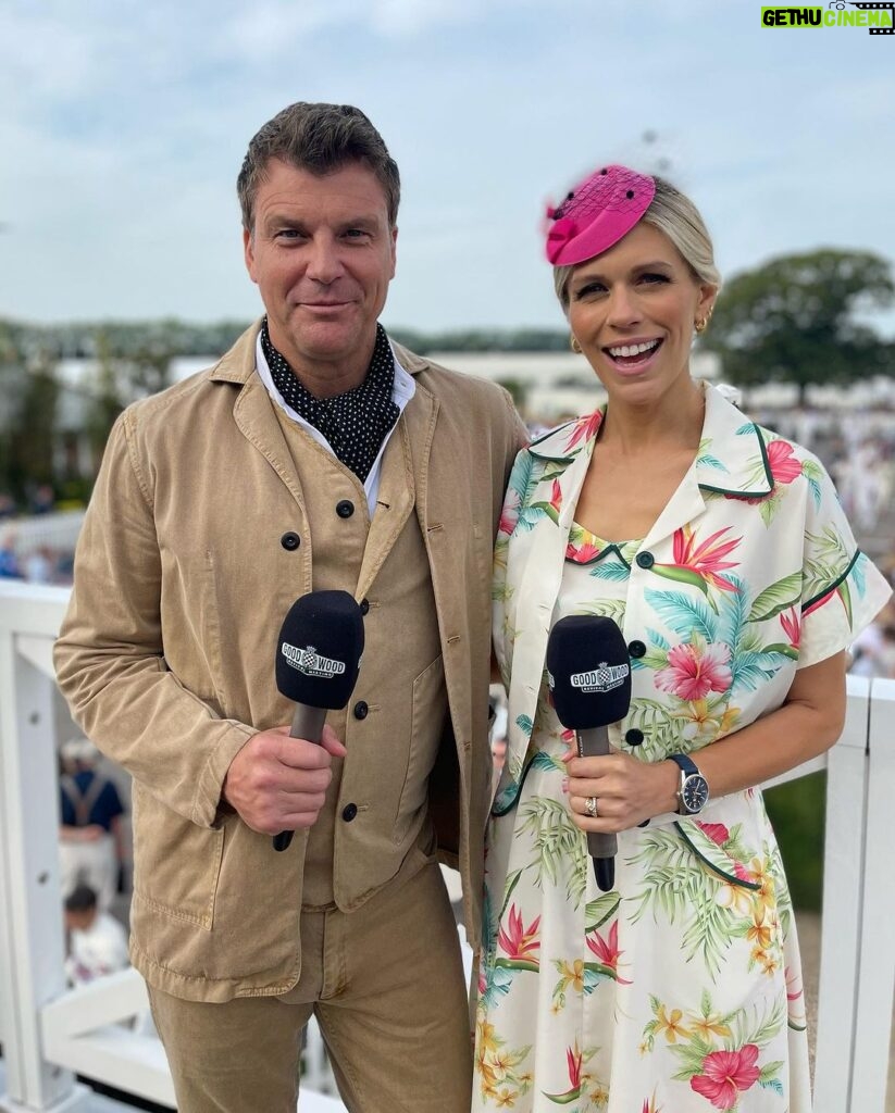 Nicki Shields Instagram - Stepping in back in time! Vintage fashion, iconic cars and flat out historic racing … Goodwood Revival has it all🙌🏼 Delighted to be back on the mic alongside @mr_davidgreen. 🎤🎤 Catch all the action live all weekend on the @goodwoodrrc and @skysportsf1 YouTube channel, and on @itv4 tonight. Thank you to my talented 📸📸 buddies @loujohnsonphoto and @dominic_james_photography And to @grantansbro79 for all the BTS 📸 Wearing @rocknromancevintage Glasses by @retropeepers Styled by @aliceburnfield Make up by @juliasnowdon.mua #goodwoodrevival #historic #racing #vintage #vintagefashion #f1 #itvsport #skysports Goodwood Motor Circuit