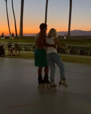Nicolas Couteau Instagram - On reste toujours dans la vibe Sunset à Venice Beach quoi 🌴🇺🇸