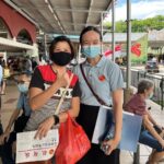 Nicole Seah Instagram - Hammer sale at Kovan 209 market today, in the ward of MP @sylvialim65 . The market was bustling with good food and long queues! Had the pleasure of walking with Marine Parade GRC candidate @fadli_fawzi and seasoned WP veterans. Following which, had to make the best of a precious Sunday by bringing the eldest out for a swim. Wishing all a restful National Day weekend. Kovan 209 Market & Food Centre