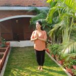Niharica Raizada Instagram – Day 1 of my retreat at the @abhyasschoolofyoga 

Calming experience….

Did Surya Namaskar many many times, and will be doing Pranayam 2 times.

A very different way of living, but I think a more conscious and higher sense of being type of living.

“ॐ सह नाववतु। सह नौ भुनक्तु। सह वीर्यं करवावहै। तेजस्वि नावधीतमस्तु मा विद्विषावहै।ॐ शांतिः शांतिः शांतिः॥”
“Om Sahana Vavatu, Sahanau Bhunaktu, Sahaveeryam Karavavahai, Tejasvi Navadhitamastu, Ma Vidvishavahai, Om Shanti Shanti Shantihi.”
