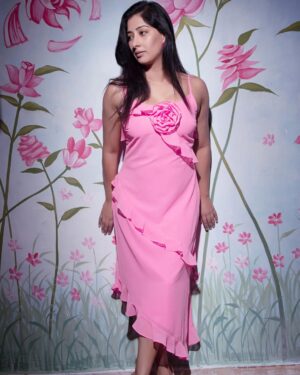 Niharica Raizada Instagram - We end the year in the Pink of Health.

#NiharicaRaizada 
#CoverStory 
#2024

@coverstoryfsl 
@official_niharica_raizada

Shot by @apstudio.arun