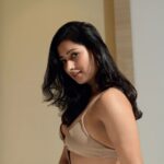 Niharica Raizada Instagram - Call me the New Year. #NiharicaRaizada Shot by @rajanstudios Makeup and Hair by @reenakapur_makeovers_