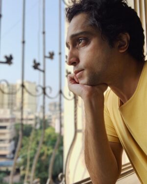 Nikhil D'Souza Instagram - Grateful: for being able to wake up healthy and enjoy a peaceful city view. Count your blessings if you can do this too. There’s some new shades of grey in my hair, but that’s the least of my cares. 
Reach out to me if you need help amplifying a genuine need, it’s the least I can do.