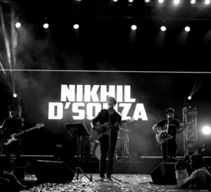 Nikhil D'Souza Instagram - What a night, Surat. My first gig there and it was ❤️. 

Thanks @jk__entertainerz @sky.nightz for putting it all together and getting this wonderful crowd out on a Tuesday night! 

Photos by @kelix.in @__.pavitra_0369 @_the_snappy_studio_ @kevin29__ @ashish_das_5380 @mr._.jenu