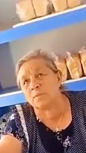 Nikita Dzhigurda Instagram - Вот так же, как в Казахстане,
на Украине в своё время начинала набирать обороты русофобия! И так же казахские националисты, подстрекаемые англосаксами, не думая о трагических последствиях для своей страны, мечтают о запрете великого Русского языка и литературы. 

Я убеждён в том, что только в истинном содружестве с Россией великий Казахстан (как и другие бывшие республики СССР) может реализовать свою самобытность и величие!

В Конституции Республики Казахстан используется юридическая формулировка. В статье 7, в пункте 2, указывается: «В государственных организациях и органах местного самоуправления наравне с казахским официально употребляется русский язык». Чтобы понять, что имел в виду казахстанский законодатель, необходимо обратиться к Постановлению Конституционного Совета Республики Казахстан от 8 мая 1997 года № 10/2. Это единственный орган государства, имеющий право толковать нормы национального права. В вышеуказанном акте отмечается, что ст. 7 Конституции РК должна пониматься однозначно: «в государственных организациях и органах местного самоуправления казахский и русский языки употребляются в равной степени, одинаково, независимо от каких-либо обстоятельств».
Но уже спустя десять лет Конституционный Совет РК издал дополнительное Постановление от 23 февраля 2007 года за № 3 «Об истолковании постановления Конституционного Совета Республики Казахстан от 8 мая 1997 года N 10/2», в котором дан исчерпывающий список случаев официального использования русского языка наравне с государственным (казахским) языком. Согласно этому документу русский язык должен «обеспечивать возможность физическим и юридическим лицам обращаться в государственные органы и органы местного самоуправления и получать информацию от них с соблюдением пункта 2 статьи 7  Конституции – в равной степени на казахском или русском языках, вне зависимости от языка, на котором ведётся делопроизводство».

Я знаю о том, что большинство людей в Казахстане не испытывают враждебности ни к России, ни к русским людям! Но сознательные провокации проплаченных западом националистов, как на Украине, специально расшатывают каркас многовековой дружбы наших народов!

А Вы что думаете?🔳