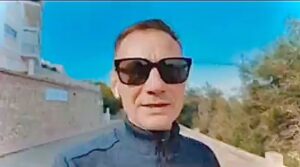 Nikita Dzhigurda Instagram - Адекватный украинец.👍
#донбасс💪 #победа 
#маринаанисина #олимпийскаячемпионка #богиняанис @marinanisina #донецк❤️ #комполка #сид #комполка #сид #комбат #лётчик #юрьич 
@tarzan___official #шаман #shaman #CBO @pantovanatali # @volochkova_arty @shalyapin_official @pashaev.elman @olga_khayrullova @top_best_russia @mck_dessin @mikhail_grebenshchikov @lozayury @alibasov_nana @ivan_kuzminov_ @elena_galitsyna_  @milenadeynega  @sashashpakofficial @i.am.isa.m  alex_foto_2020 @sergeydzhigurda  @levan_todua @vlad_gunbin @otar.kushanashvili @evgenbordo @kseniya_shkoda @dr.mussurov @skripka.msk @detochka.1973 #михаилигнатов @kadetmusic @anton1177 @voronovlawyer