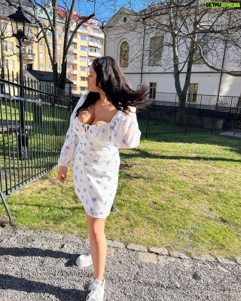 Nikita Uggla Instagram - 👀 Östermalm, Stockholms Län, Sweden
