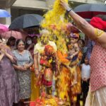 Nisha Rawal Instagram - ♥️ Kuch aisi beeti meri Janmashtami with my little Kanha! Leave a ♥️ if my captured memories brought a smile to ur face! Vlog Dekhogey? Toh ♥️ and a Yes