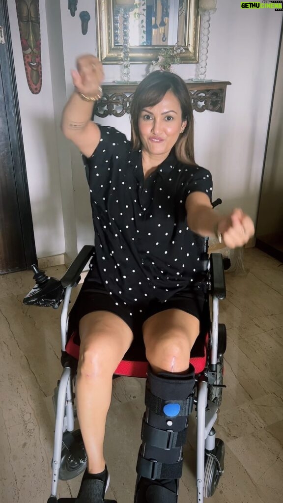 Nisha Rawal Instagram - ♥️ Was just remembering the steps and then took eons to find the song! That’s my story with trends 🤣 Batao shall I make an attempt on this one on my wheelchair…like properly? . . . #NishaRawalReels #NishaRawal