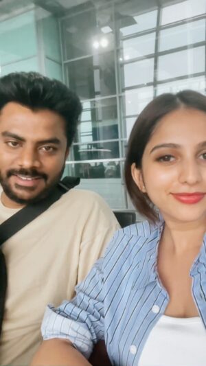 Niveditha Gowda Instagram - Did he really forget or was he just pretending 😝🤗

#nivedithagowda #chandanshetty #reelsinstagram #reelitfeelit #instagram #weddinganniversary