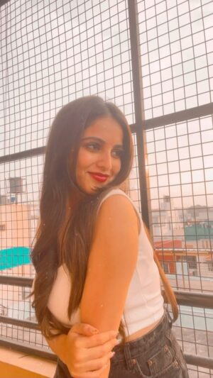 Niveditha Gowda Instagram - Lover 🫶🏻

#reelsinstagram #reelitfeelit #nivedithagowda #taylorswift