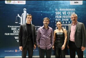 Nizam Namidar Instagram - #kurakgünler istanbul ilk gösterimini 19 kasım da #suçvecezafilmfestivali kapsamında yaptı. aynı film festivali kapsamında ikinci gösterim 21 kasım saat 19:00 da kadıköy sinemasında
@eminalperofficial @selahattinpasali @selinyeninci @babaogluerol @senocakerdem @eylul.ersoz @limanfilm @ayyapim @kadikoysinemasi