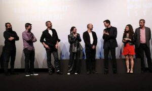 Nizam Namidar Instagram - #kurakgünler istanbul ilk gösterimini 19 kasım da #suçvecezafilmfestivali kapsamında yaptı. aynı film festivali kapsamında ikinci gösterim 21 kasım saat 19:00 da kadıköy sinemasında
@eminalperofficial @selahattinpasali @selinyeninci @babaogluerol @senocakerdem @eylul.ersoz @limanfilm @ayyapim @kadikoysinemasi