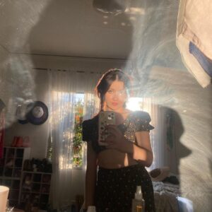 Noël Wells Instagram - 🌿🍊