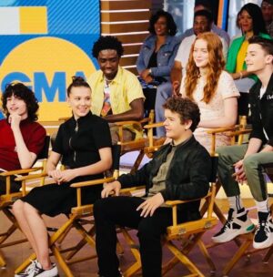 Noah Schnapp Instagram - Back together again #season3 #gma @strangerthingstv