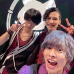 Nobuhiko Okamoto Instagram - ツイステフェス2023ありがとうございました🦈 #ツイステ #ハーツラビュル #サバナクロー #スカラビア #ポムフィオーレ #イグニハイド #オクタヴィネル　と #ディアソムニア　は #また今度ね🦐💗