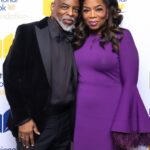 Oprah Winfrey Instagram - Spent the night in NYC at the #NBAwards surrounded by authors, poets, and champions of books. @levar.burton was the perfect host and my @oprahsbookclub authors @abraham.verghese.official, @jesmynward, @nharris11 were the perfect dates. Congratulations to all the winners—here’s to a world with more reading 📖 @nationalbookfoundation Cipriani Wall Street