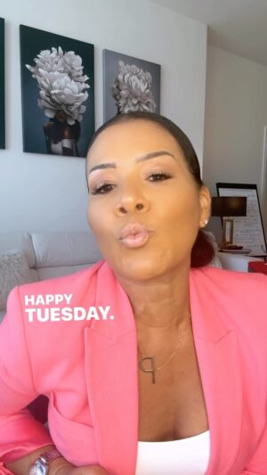 Page Turner Instagram - Happy Tuesday Fam! 

Whew, what a crazy weekend!  A migraine LAID ME OUT allll weekend! Pray for me, I know it’s a straight attack!! 

But I’m up.. allllmost back &
Ready for 7am zooms .. and with the help of Uncle @steveharveyfm @levateyou daily greens AND a whole lotta rest and prayer! 

I’ll do a list today about last weeks episode! Talk about a hard pivot!! I swear I’m Queen of the Pivot! 🤣🤣 AND we have to get ready for the #FIXMYFLIP Season FINALE on THURSDAY!! I can’t believe EIGHT weeks have flown by!!! 

I hope Ya’all had an great Papa’s Day & #juneteenth … I had the best Pops in the world and miss him terribly, good ole Eugene Turner ❤️

It’s a new week! Let’s get up, get out & catch some dreams!!