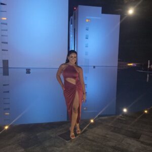 Page Turner Instagram - Experiencing Peace + Plenty with likes of mind .. Dinner in the Nido nest was amazing …. ❤️Sisters 
.
.
.
And I’m also experiencing a sweat spot on my dress  because that Cabo heat did not play with your girl 🤣🤣🤣 #prettylikealady #sweatlikeaman 🤣🙋🏽‍♀️🫣 #athlete #mybodythoughtitwastimetoworkout 🤣🤣