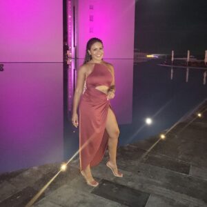 Page Turner Instagram - Experiencing Peace + Plenty with likes of mind .. Dinner in the Nido nest was amazing …. ❤️Sisters 
.
.
.
And I’m also experiencing a sweat spot on my dress  because that Cabo heat did not play with your girl 🤣🤣🤣 #prettylikealady #sweatlikeaman 🤣🙋🏽‍♀️🫣 #athlete #mybodythoughtitwastimetoworkout 🤣🤣
