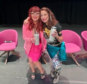 Paige Nicole Mayo Instagram - @theclaudiawells is always the highlight of my #ComicCon weekend! The most bubbly, fabulous energy! She brought her signature sunshine to @comicconwales! ☀️ ✨ #bttf #backtothefuture