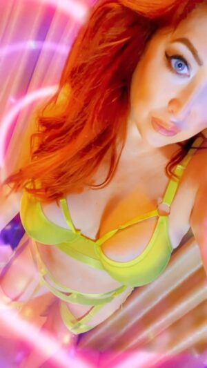 Paige Nicole Mayo Instagram - I’m BACK on #Patreon! Still maintaining #OnlyFans but I realize a lot of you prefer this platform. Visit the address below (or click from stories!) and find a tier that suits you! Send me a DM upon joining and let’s chat! 👋🏼 
. 
www.patreon.com/SoCalVal
.
…any questions about joining? Send me a DM now!