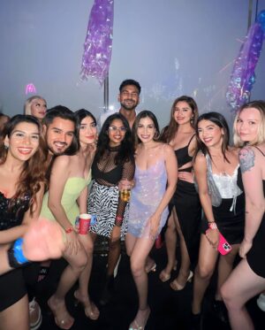 Palak Purswani Instagram - All that glitters is probably part of my outfit 💜
Hello 2024 🥂
•
•
•
•
#hello2024 #newyear #palakpurswani #2024