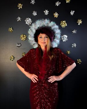 Pam Tillis Instagram - Last year during the lock down
I couldn’t muster up much excitement about decorating anything - myself included.
This year with the help of my niece Kat Westmoreland, I decided to get a little fancy like and do a photoshoot of some of my Christmas moods! #itsbeginningtolookalotlikechristmas