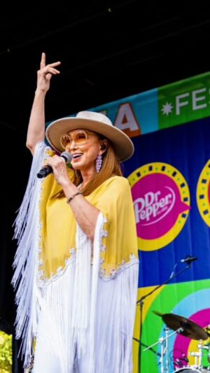 Pam Tillis Instagram - Thank you to @cma and to the fans for another incredible #cmafest! ✨ #nashville #pamtillis