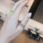 Panyanut Jirarottanakasem Instagram - ไม่มีอะไรเลย แค่อยากจะลงแล้ว 🥹 ไม่ต้องรอแบรนดิ้งเสร็จได้มั้ย ตื่นเต้นจนลงก่อนเลยล้ะกัน จะเสริมเฮง จะสายมูก็เลือกสีที่สบายใจใส่ออกจากบ้านไปเลย @box.rux.mu น่าร้ากกมาก 🌈💕🍩🍭🍬💍💎 #enameljewelry