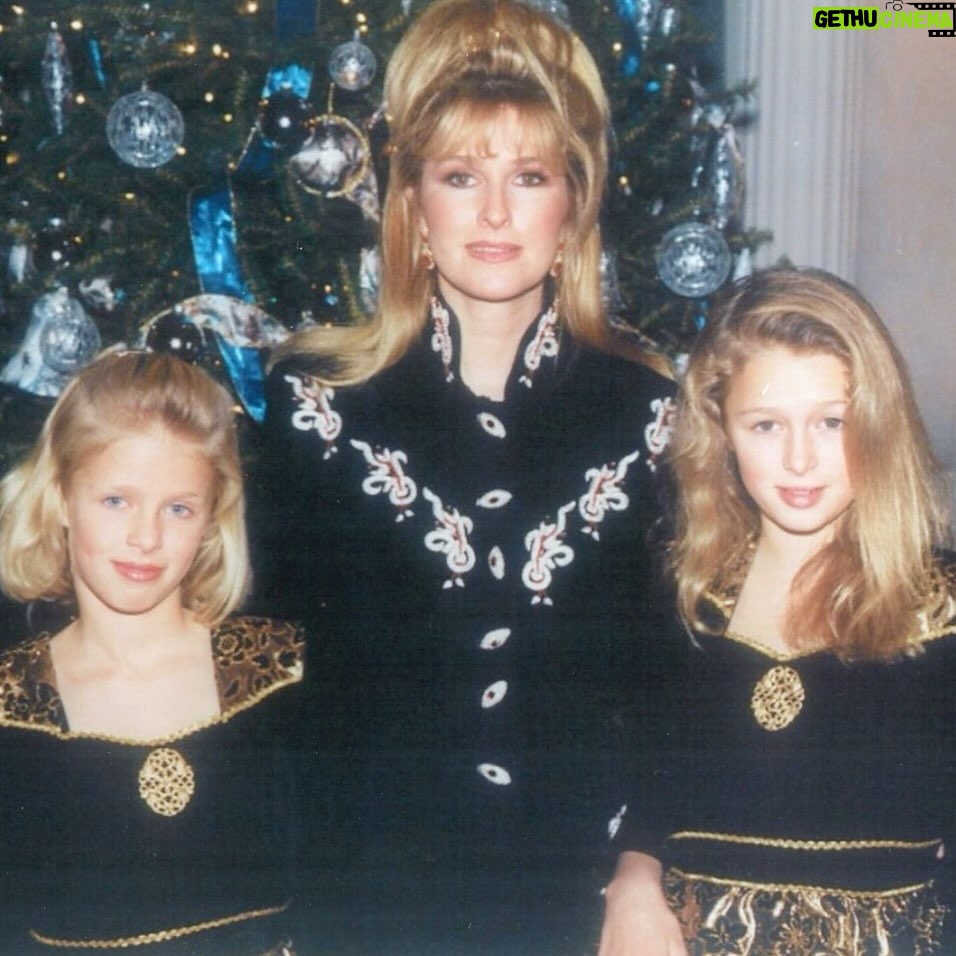 Paris Hilton Instagram - From Christmases past 🥰🎄❤️ So grateful for these memories with my family. These are the happy moments I’m so excited to now recreate for Phoenix and London 🥺