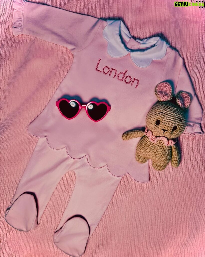 Paris Hilton Instagram - Thankful for my baby girl🥹🩷👶🏼