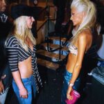 Paris Hilton Instagram - Happy Birthday @BritneySpears 👑 So many fun memories together👯‍♀️ Love you so much🥰 Sending you lots of love on your special day!🩷 Keep shining sis💫