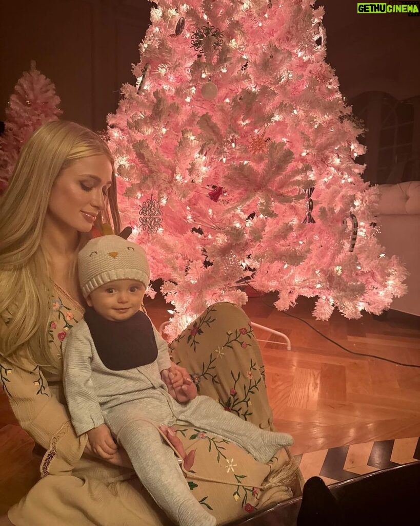 Paris Hilton Instagram - Celebrating our baby girl London with a pink Christmas! 💕💕🎄💕💕