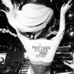 Paris Hilton Instagram - Had a blast DJing for the @Hilton X @McLaren Stay on the Grid Experience at the @F1 #LVGP! 💙🏎️👱🏼‍♀️🔥#HiltonForTheStay #ParisForTheSlay Las Vegas, Nevada