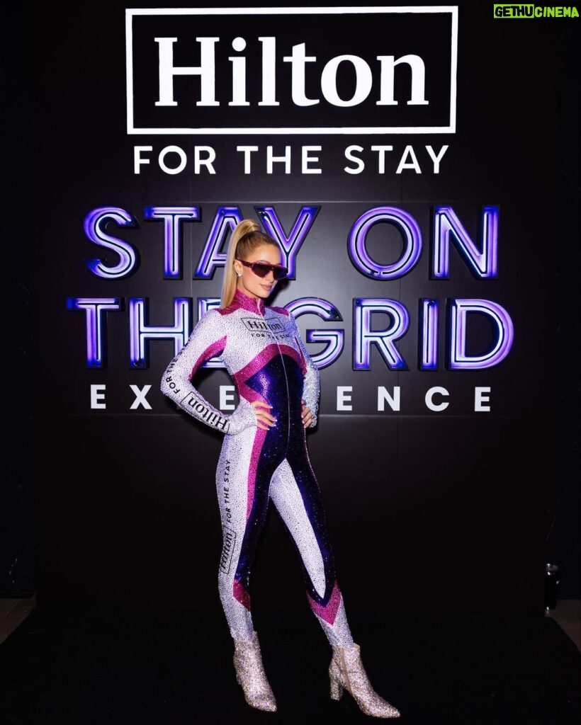 Paris Hilton Instagram - Everyone, start your engines @F1 🔥👱🏼‍♀️🏎️ @Hilton #HiltonForTheStay #ParisForTheSlay #LasVegas Las Vegas, Nevada