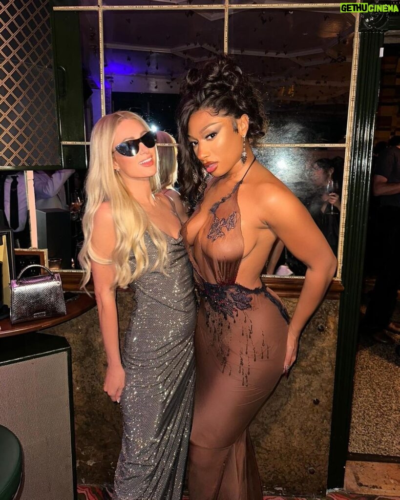 Paris Hilton Instagram - Sliving at the @GQ party last night @TheeStallion.💃🏼💃🏽 Love her!🥰 Such a Queen! 👑 So sweet, fun, real and beautiful inside and out!😍 #ThatsHot 🔥 #AquariusRules ♒️ Chateau Marmont