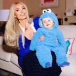 Paris Hilton Instagram - I think I might have an addiction to baby costumes 😂 I can’t help it!! 🥹💙👶🏼 #CookieMonster #SlivingMom ✨ Beverly Hills, California