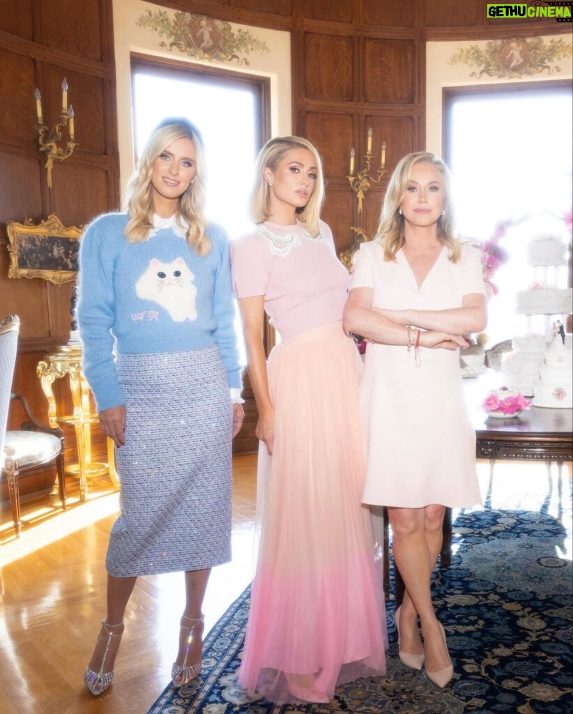 Paris Hilton Instagram - I can't wait for you all to watch the new season of Paris in Love!💕 #ParisinLove #LovesIt @Peacock 📺