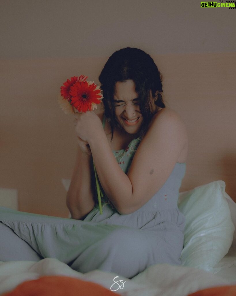 Parvathy R Krishna Instagram - A woman is like a rare flower, she blooms with the right amount of love and care 🌼🌸💐 📸 : @storiesbysujith