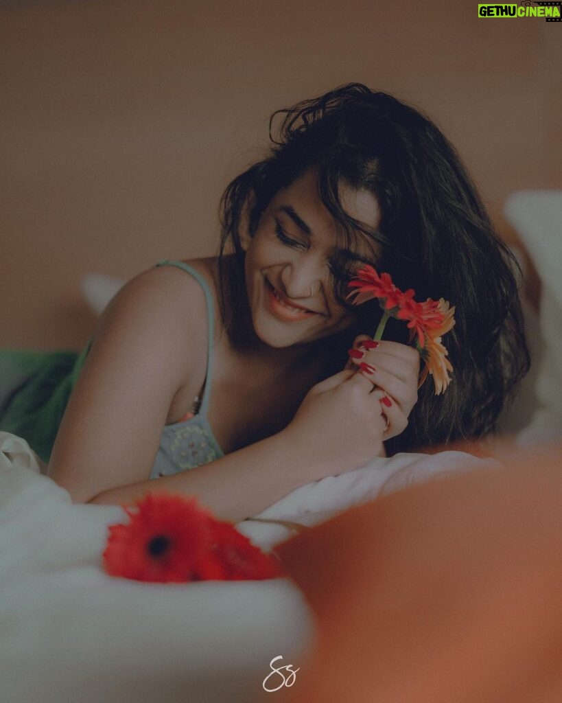 Parvathy R Krishna Instagram - A woman is like a rare flower, she blooms with the right amount of love and care 🌼🌸💐 📸 : @storiesbysujith