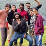 Parveen Instagram - Varam kepom 🎶🤍 #kanakaanumkaalangal @disneyplushotstartamil #kkk #season2 #yercaudtrip #shootingtime #fun #photography Yercaud Hills, Tamil Nadu