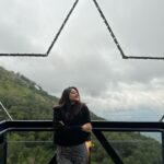 Parveen Instagram - Yercaud diaries 🖤✨ . . Pc - @tejavenkateshoffl thango❤️ . . #instagood #instagram #picoftheday #trending #like #yercaudhills #parveenofficial