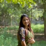 Parveen Instagram - Saarayathil yethu bodha andha ponna paatha🤍 . 📸 : @abeneya_official . #reels #reelitfeelit #reelsinstagram #instagram #instagood #like #trending #beingmalar #kanakaanumkaalangalseason2 #kanakaanumkaalangal #parveenofficial