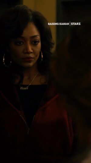 Patina Miller Instagram - With Raq, you only get one warning. Don’t miss an all new #RaisingKanan SUNDAY on @starz