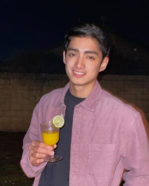 Patrick Quiroz Instagram - Hello 2022! 🥂
