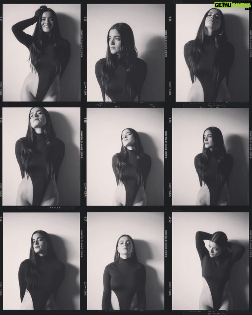 Paulina Gaitán Instagram - 🖤📸 . . . . . . . . . #sonyalpha #filmstrip #unfold #digitalphotography #portrait #filmphotography #actress #paugaitan