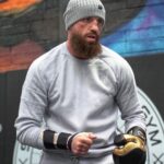 Peter Queally Instagram - 75% off tomorrow from 10am for the @gymking Black Friday sale! Link in my bio 👊🏼