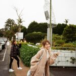 Phoebe Yuan Instagram - 理解了自己是個普通的人，我有情感、感性大於理性，對於一些事情的發生，無法完全公正客觀看待。 發現有時候站在至高點去評論，是非分明、清楚簡單。但在不同角度中看見了一幅幅極度殘忍的寫實風格繪畫，我什麼都說不出口，但這巨大的悲傷籠罩著我。 嘿！親愛的！很多事我還在學習，但我承諾會盡我所能的接住你。