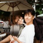 Phoebe Yuan Instagram - 理解了自己是個普通的人，我有情感、感性大於理性，對於一些事情的發生，無法完全公正客觀看待。 發現有時候站在至高點去評論，是非分明、清楚簡單。但在不同角度中看見了一幅幅極度殘忍的寫實風格繪畫，我什麼都說不出口，但這巨大的悲傷籠罩著我。 嘿！親愛的！很多事我還在學習，但我承諾會盡我所能的接住你。